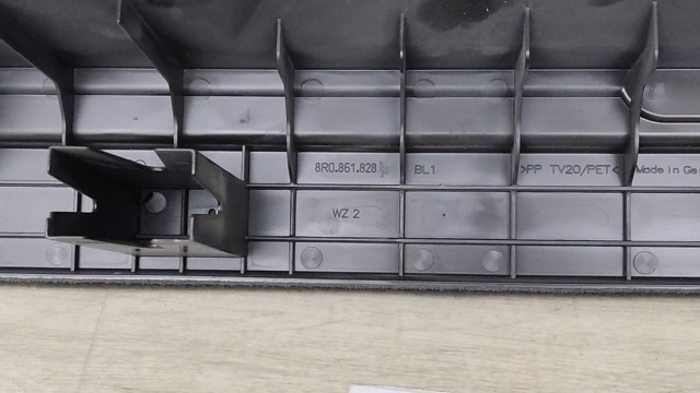 8R0861828 купить Хмельницкий