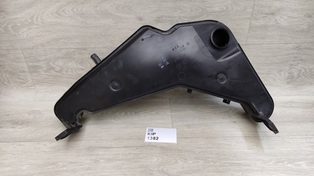 Бачок стеклоомывателя 8R0955453D VAG