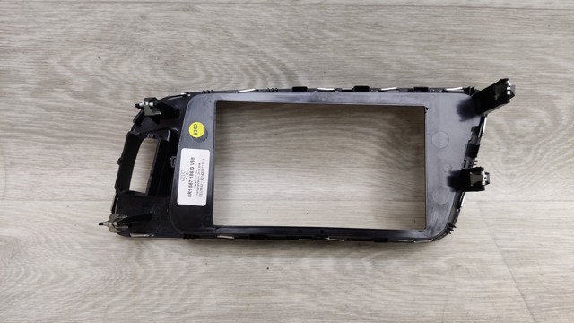 VAG 8R1857186SV58 в наличии Тернополь