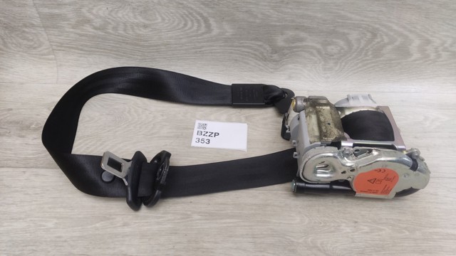 Ремень безопасности передний правый 8R1857706MV04 VAG