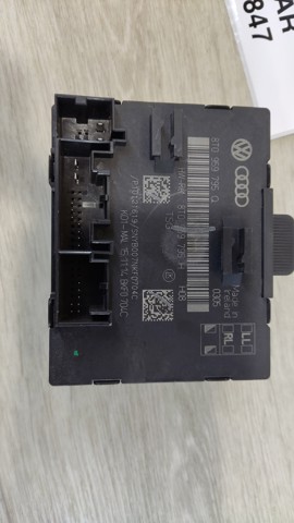 VAG 8T0959795Q Блок комфорта задней двери в наличии Кривой Рог