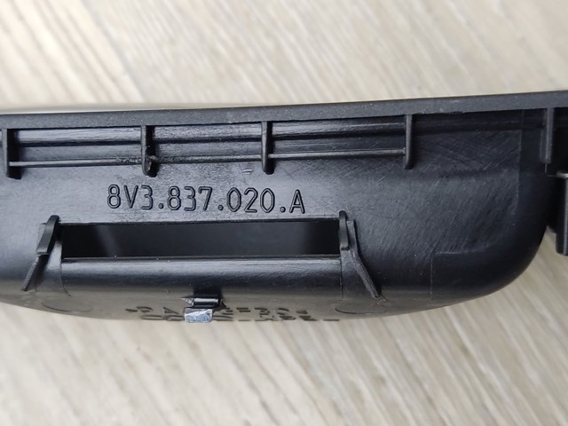 8V3837020A VAG купить в Украина