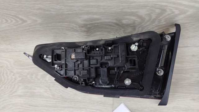 8V5945075 VAG Фонарь задний левый внутренний купить в Днепр