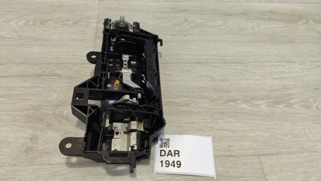 VAG 8W01837811A Держатель наружной ручки двери передней левой в наличии Каменское