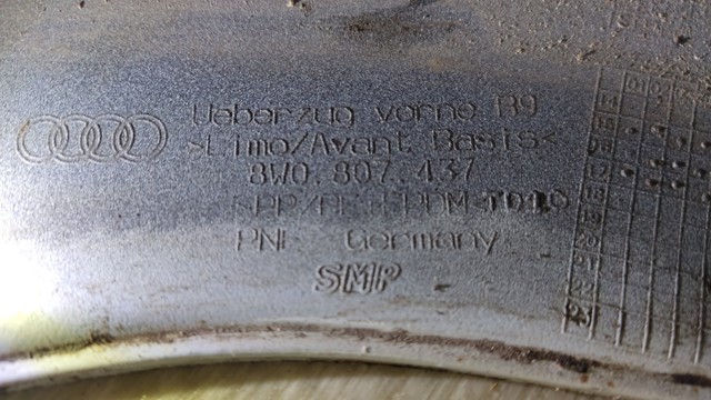 VAG 8W0807437 Передний бампер в наличии Ужгород