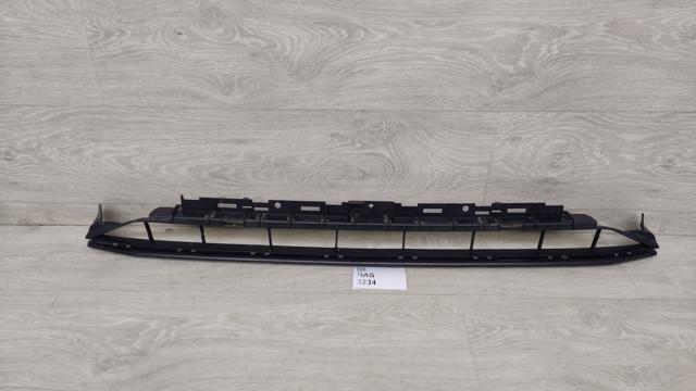 Решетка бампера переднего центральная 8W0807683A9B9 VAG