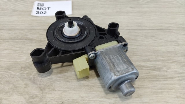 8W0959811 VAG Мотор стеклоподъемника двери задней левой купить в Украина