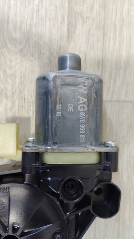 8W0959811 VAG Мотор стеклоподъемника двери задней левой купить в Кривой Рог
