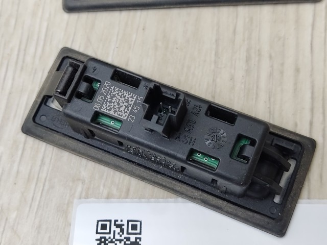 8W6943021A VAG Фонарь подсветки заднего номерного знака купить в Сумы