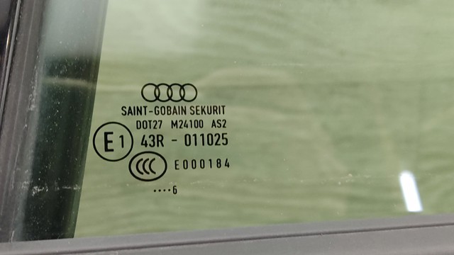 VAG 8W9845205 Стекло двери задней левой в наличии Черкассы