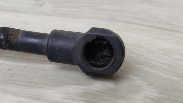 Амортизатор задней двери 904505DA0A NISSAN