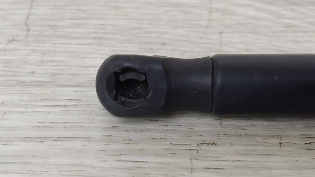 904505DA0A NISSAN Амортизатор багажника купить в Черновцы