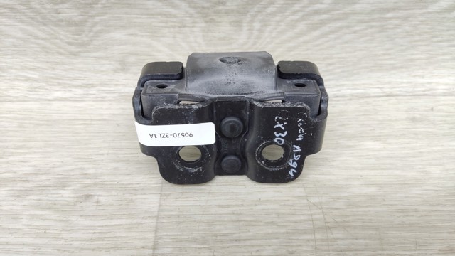 905703ZL1A NISSAN Петля-зацеп (ответная часть) замка двери задней (багажной 3/5-й) купить в Хмельницкий
