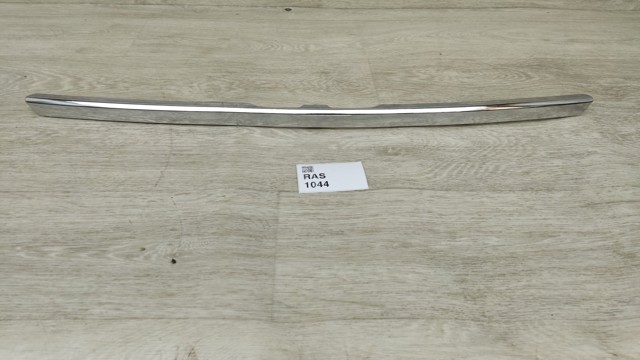 Накладка крышки багажника 908104CE0A NISSAN