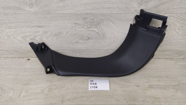 Обивка двери задка кузова 909035NA0A NISSAN