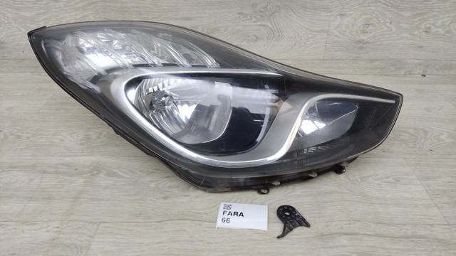 921021K000 HYUNDAI Правая фара купить в Тернополь