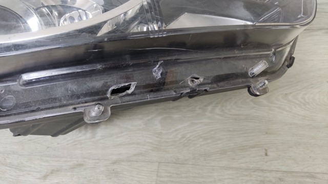 Основная фара - вставка 921021K300 HYUNDAI