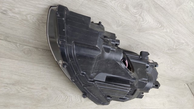 HYUNDAI 921021K300 Правая фара в наличии Днепр