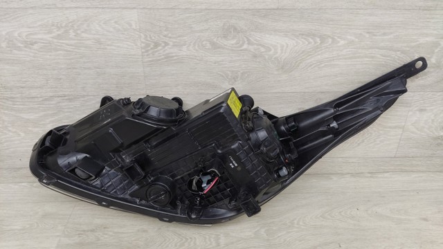 92102A2390 HYUNDAI Фара правая купить в Харьков