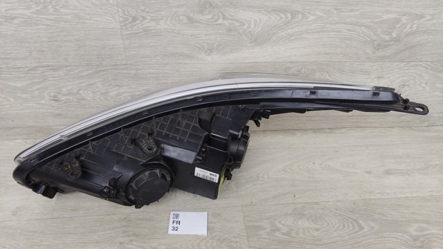 92102A2390 HYUNDAI Фара правая купить в Чернигов