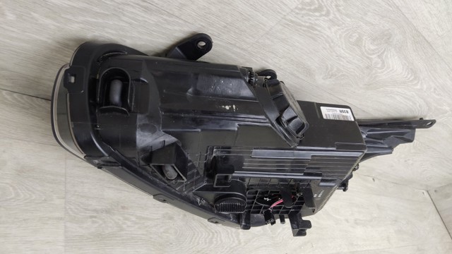 HYUNDAI 92102A2390 Фара правая в наличии Чернигов