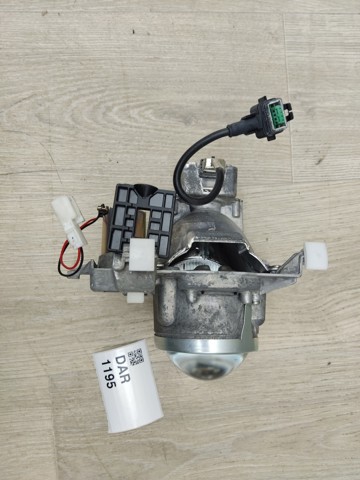 92102C2100 HYUNDAI Фара правая купить в Черновцы