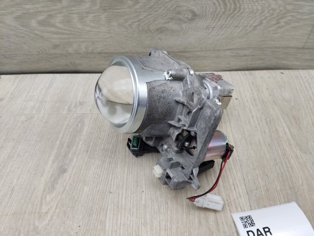 92102C2100 HYUNDAI Фара правая купить в Полтава