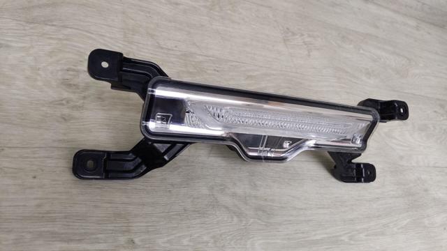 92405CV000 HYUNDAI Фонарь заднего хода купить в Ирпень