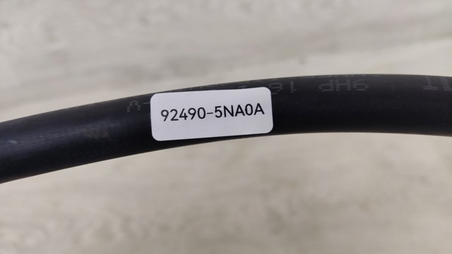 NISSAN 924905NA0A Шланг кондиционера, от компрессора к радиатору в наличии Черновцы