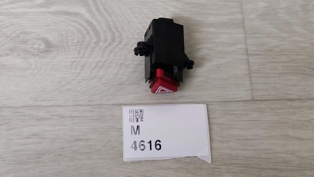 Кнопка аварийного сигнала 93790CV000 HYUNDAI