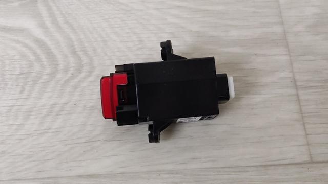 93790CV000 HYUNDAI Кнопка включения аварийного сигнала купить в Одесса
