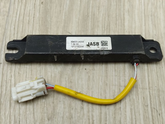 Антенна автомобильная 95420J4200 HYUNDAI