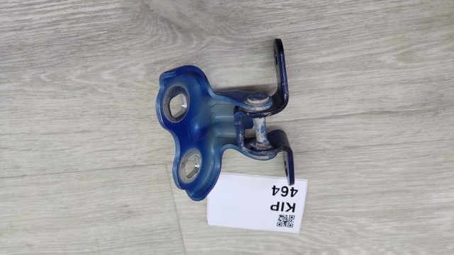 Петля водительской двери 95441338 GM