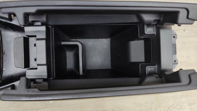 Консоль панели приборов 969106RR4A NISSAN