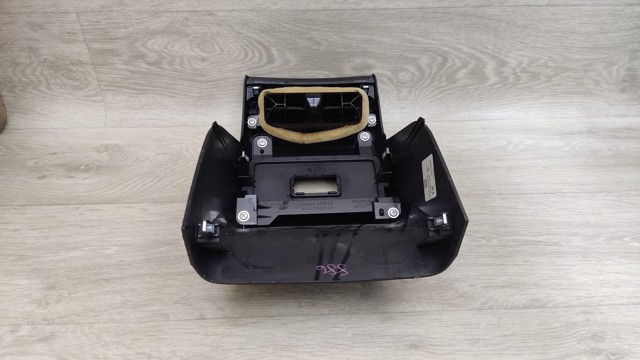 NISSAN 969306RR1A Накладка декоративная центральной консоли в наличии Черновцы