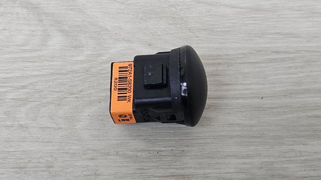 972A1S8200 Датчик освещения салона купить Запорожье