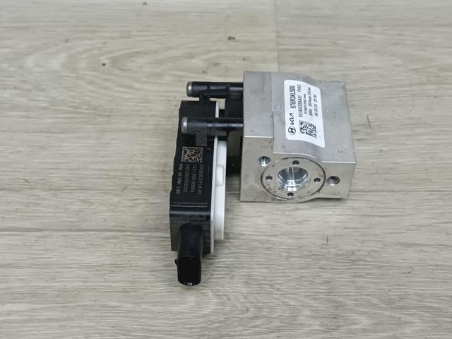 HYUNDAI 976R3KL500 в наличии Полтава