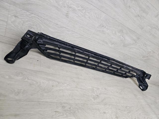 9816027880 PEUGEOT Решетка бампера купить в Кривой Рог