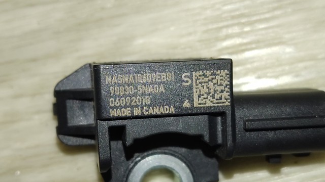 Датчик Эйрбэг передний 988305NA0A NISSAN