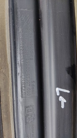 SUZUKI 990E065J07000 Молдинги дверей, комплект в наличии Черкассы