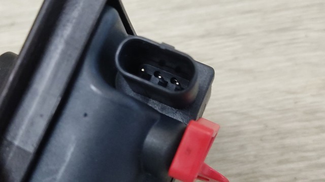 A0008207703 MERCEDES Мотор-привод открытия лючка бака купить в Житомир