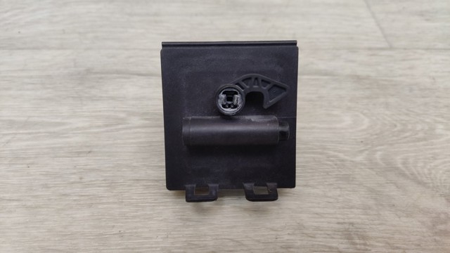 A0008207703 MERCEDES Мотор-привод открытия лючка бака купить в Кривой Рог