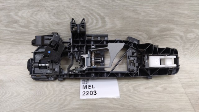 Держатель наружной ручки двери, передней правой A0997601802 MERCEDES