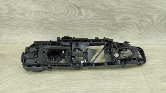 A0997601902 MERCEDES Держатель наружной ручки двери передней левой купить в Харьков