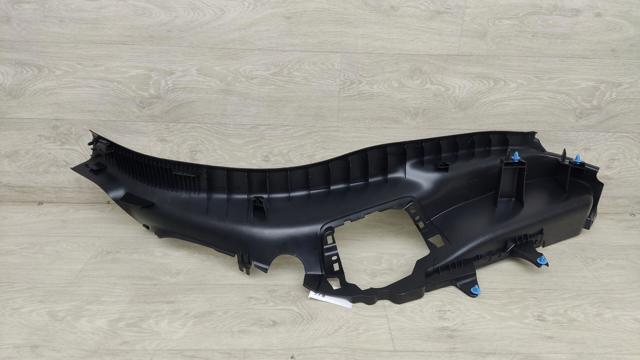 MERCEDES A1186903700 Накладка дверного порога внутренняя задняя левая в наличии Ужгород