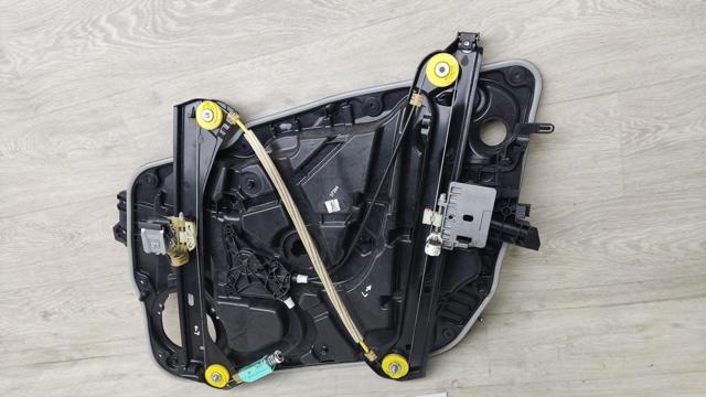 Стеклоподъемник передней левой двери A118720000064 MERCEDES