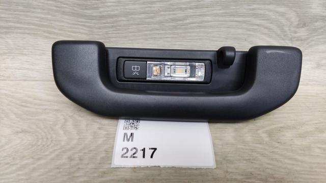 Ручка крыши салона A16681006549051 MERCEDES