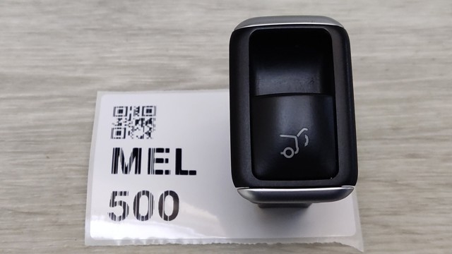 Кнопка салона привода замка 3/5 двери (ляды)/крышки багажника A1668707610 MERCEDES