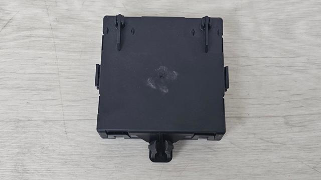 Блок комфорта передней двери A1669000618 MERCEDES