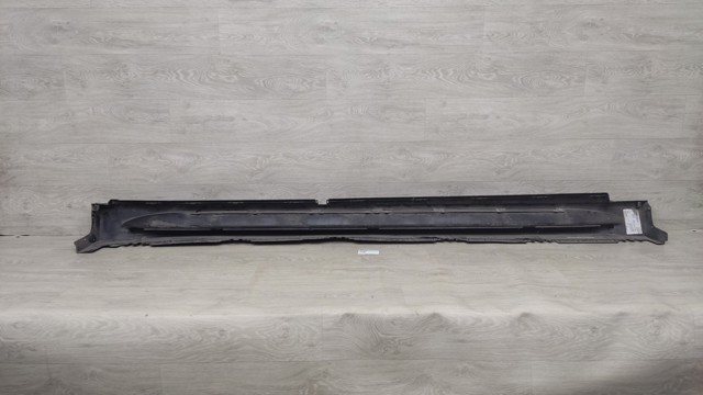 A1676986500 MERCEDES Подножка левая купить в Полтава